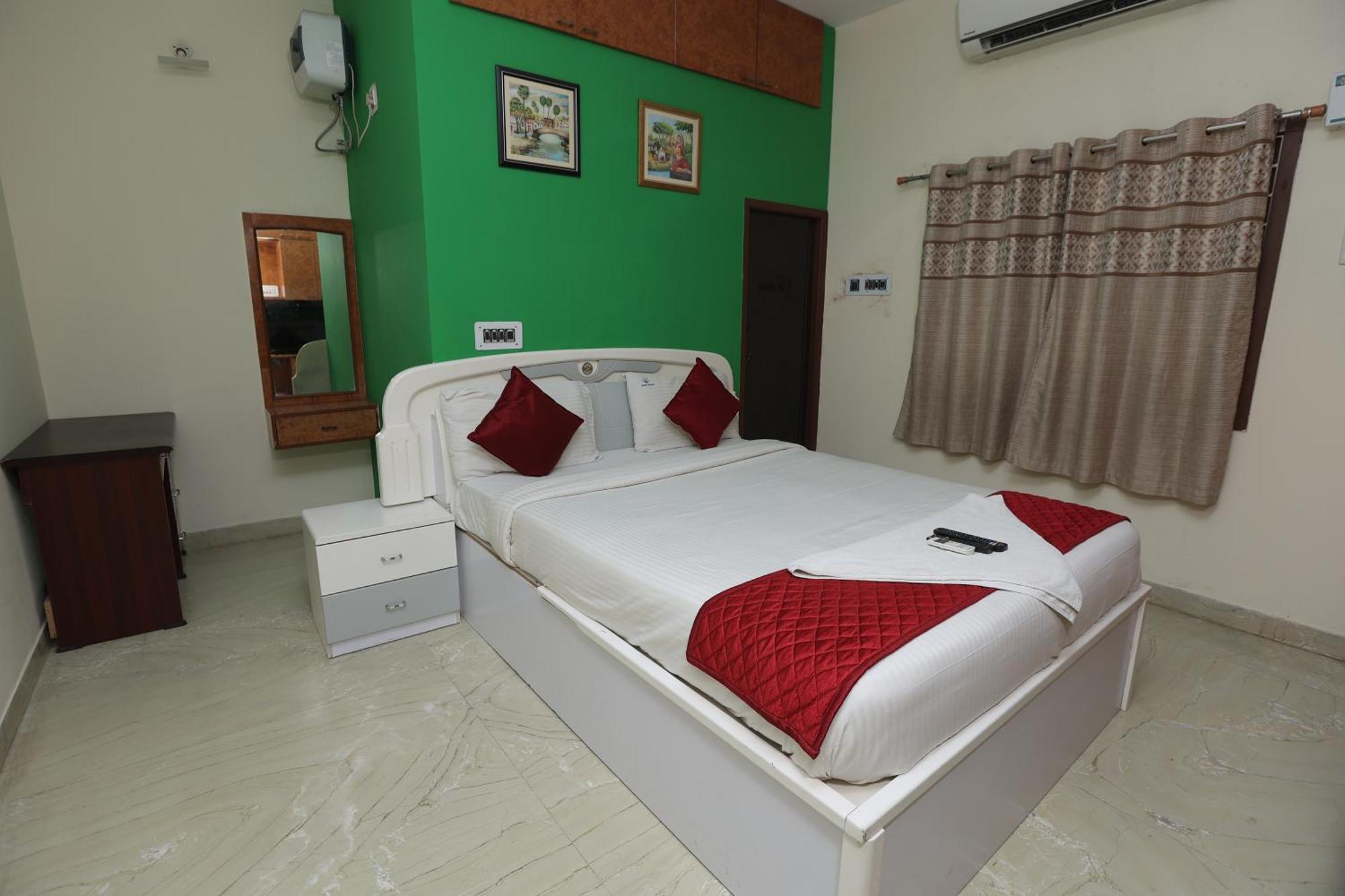 Happyhomes Porur -Near Rmz Software Park-Commerzone-Dlf It Sez Park -L&T Chennai Exterior foto